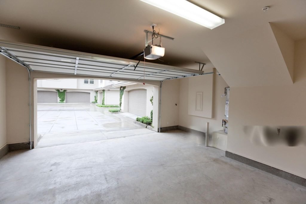 Sleek New Garage Door Installation